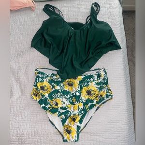 Two Piece Flower Swimsuit (High Waist)